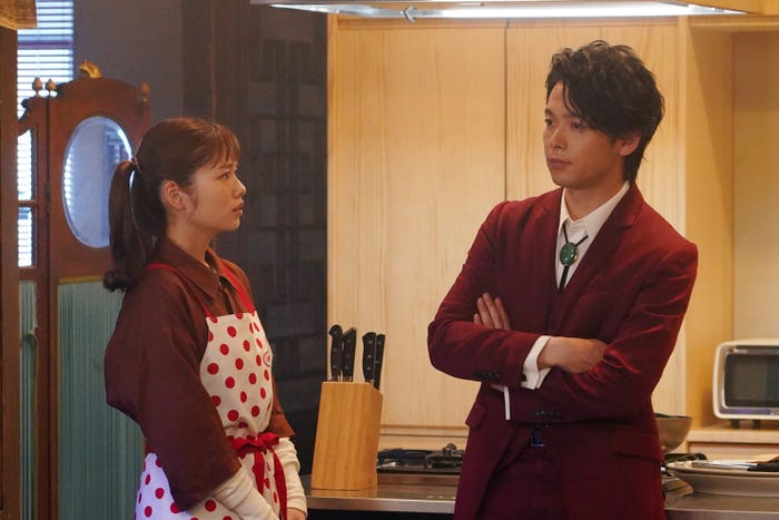 小芝風花、中村倫也/「美食探偵 明智五郎」第7話(C)日本テレビ