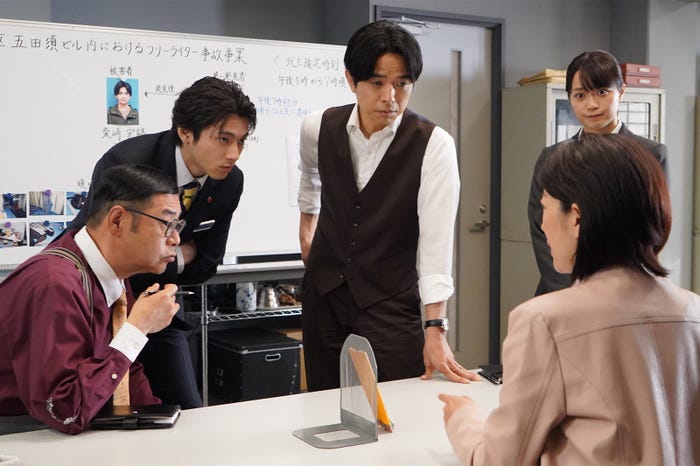 (左から)田口浩正、山田裕貴、井ノ原快彦、深川麻衣「特捜9 season7」第5話より(C)テレビ朝日