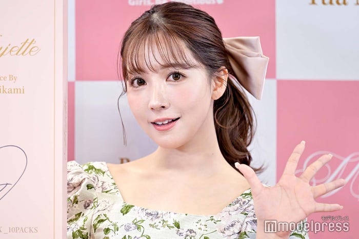 三上悠亜(C)モデルプレス