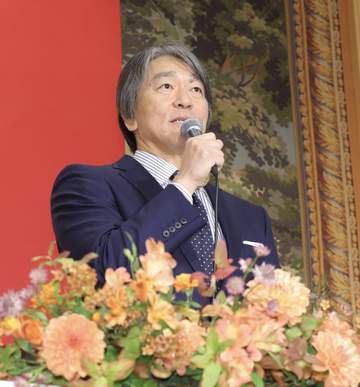 巨人・松井秀喜新監督 横浜・織田強行指名のドラフトに「自分もビックリ。久しぶりにゾクっとした」も「世界一になるか可能性がある投手と契約できるチャンスいただいた」自身の出馬については慎重「彼の気持ちを第一に」