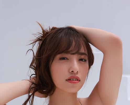 高梨瑞樹、豊満バストに釘付け マイクロビキニ・ランジェリー…SEXYカット公開