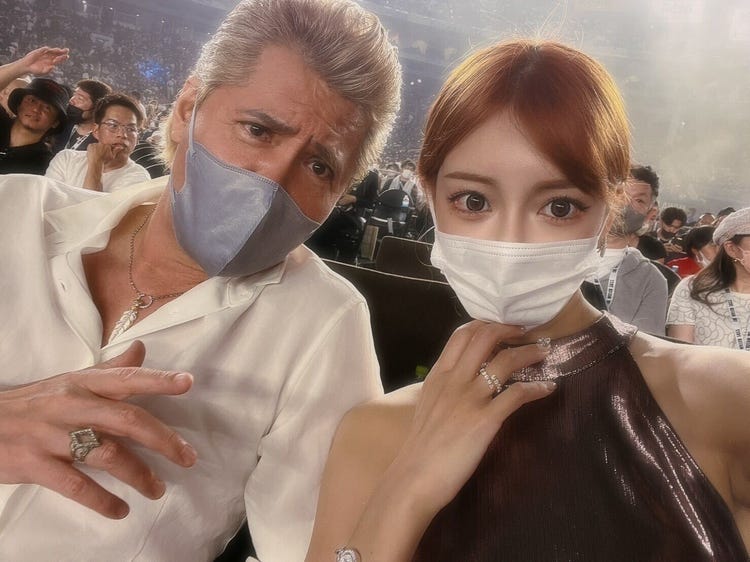 明日花キララ 竹内力と最高額300万円vvip席で The Match 観戦 次元が違う オーラすごい の声 モデルプレス 明日花キララ 竹内力と最高額300万円vvip席で The Match 観戦 次元が違う オーラすごい の声 モデルプレス