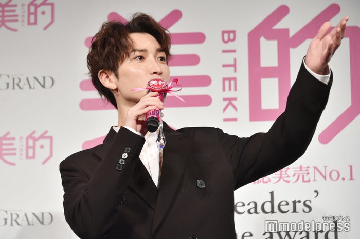 真剣に自分を売り込む渡辺翔太「ジャニーズ事務所のスタッフが後ろにいます!」(C)モデルプレス