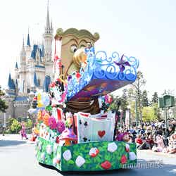 アリス／パレード「ドリーミング・アップ！」（C）モデルプレス（C）Disney