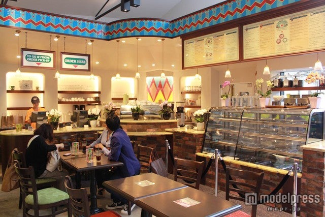 こだわりの1杯が飲めるオーガニックコーヒー店「Urth Caffé」