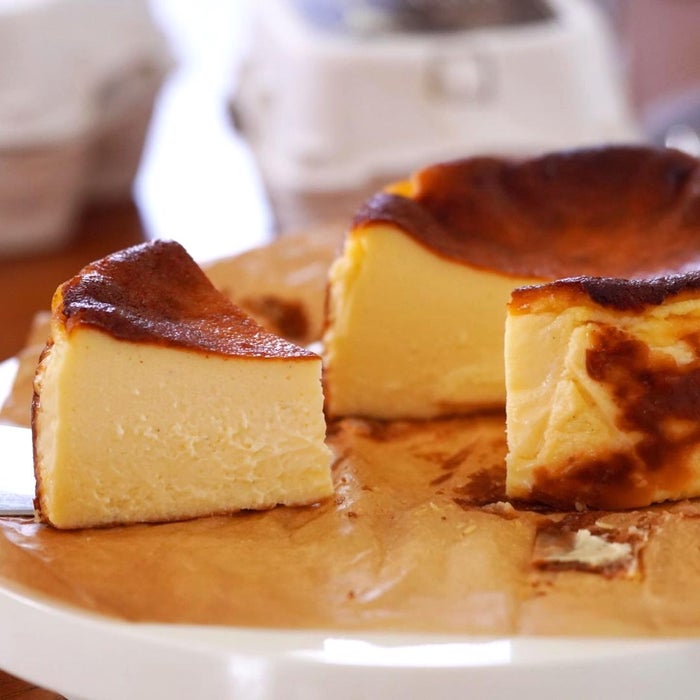 とろとろ 滑らかな口当たり バスクチーズケーキの作り方 モデルプレス とろとろ 滑らかな口当たり バスクチーズケーキの作り方 モデルプレス