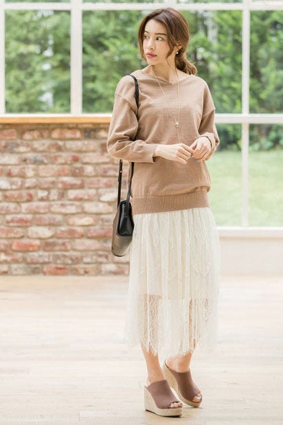 レーススカート「Re:EDIT by GALSTAR」3,498円(税込)/画像提供:Re:EDIT by GALSTAR