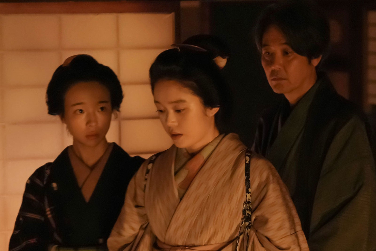 夏目透羽、高石あかり、岡部たかし「ばけばけ」第102話（C）NHK