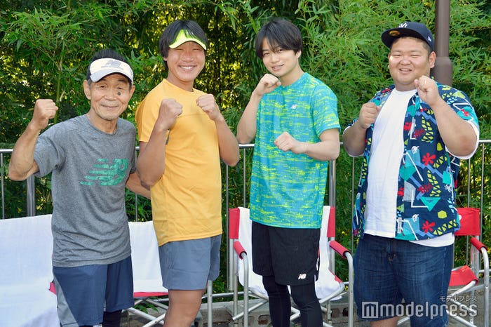 (左から)坂本雄次トレーナー、みやぞん、菊池風磨、あらぽん(C)モデルプレス