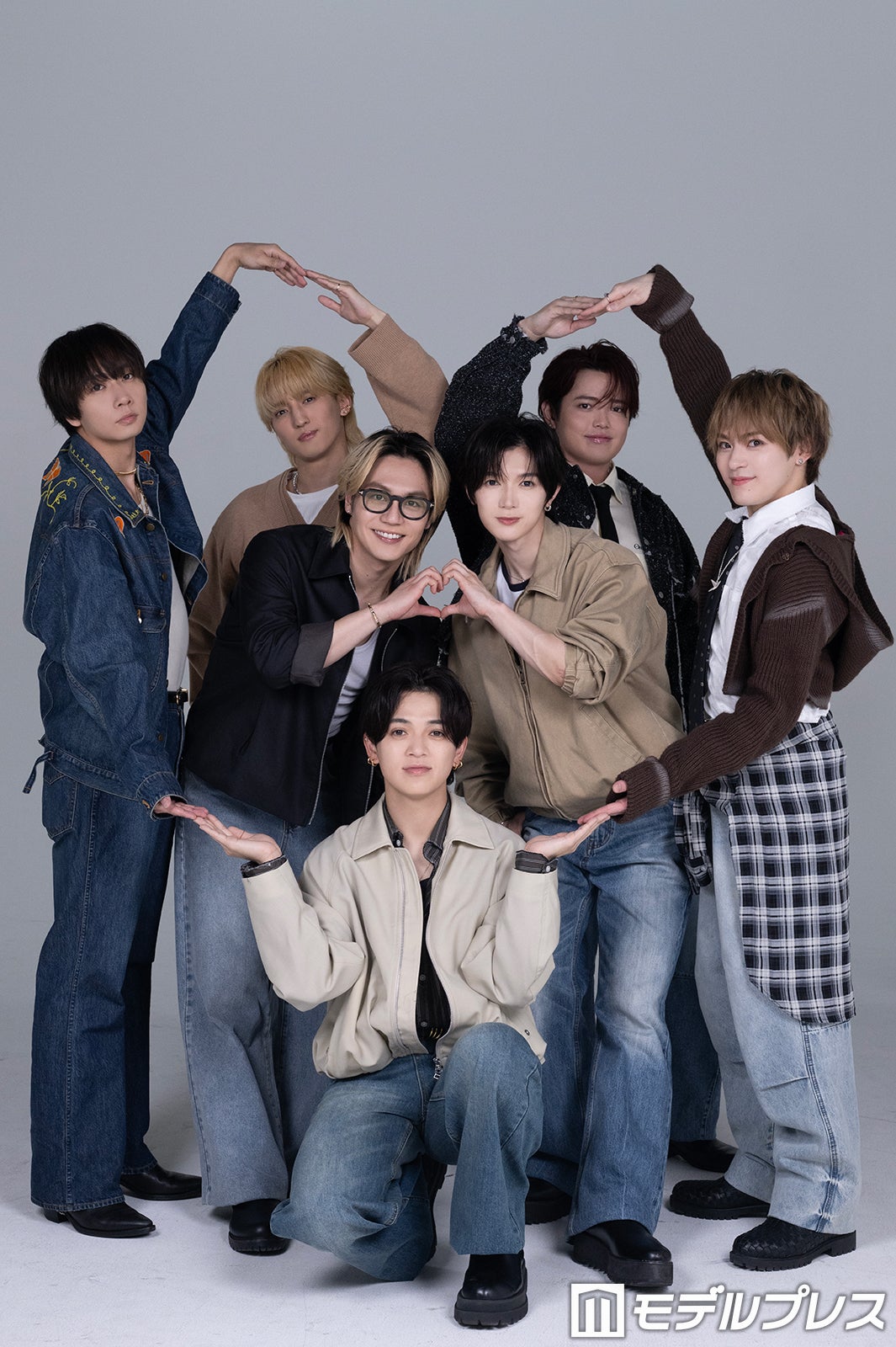 Travis Japan（上段）川島如恵留、吉澤閑也（中段左から）中村海人、松田元太、七五三掛龍也、松倉海斗（下段）宮近海斗（C）モデルプレス／ヘアメイク：谷本雄志・宇佐見順子・natsume・ちょうりな（JOUER）、スタイリスト：日夏（YKP）