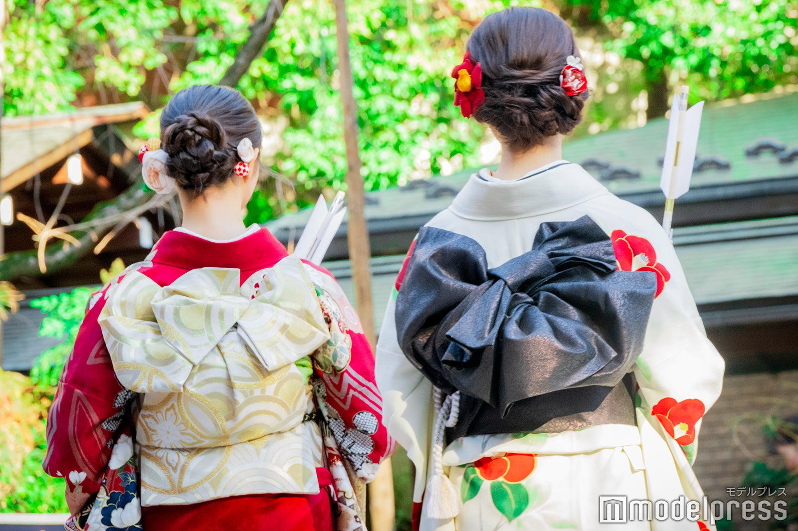 井上和、筒井あやめ／乃木坂46成人式（C）モデルプレス