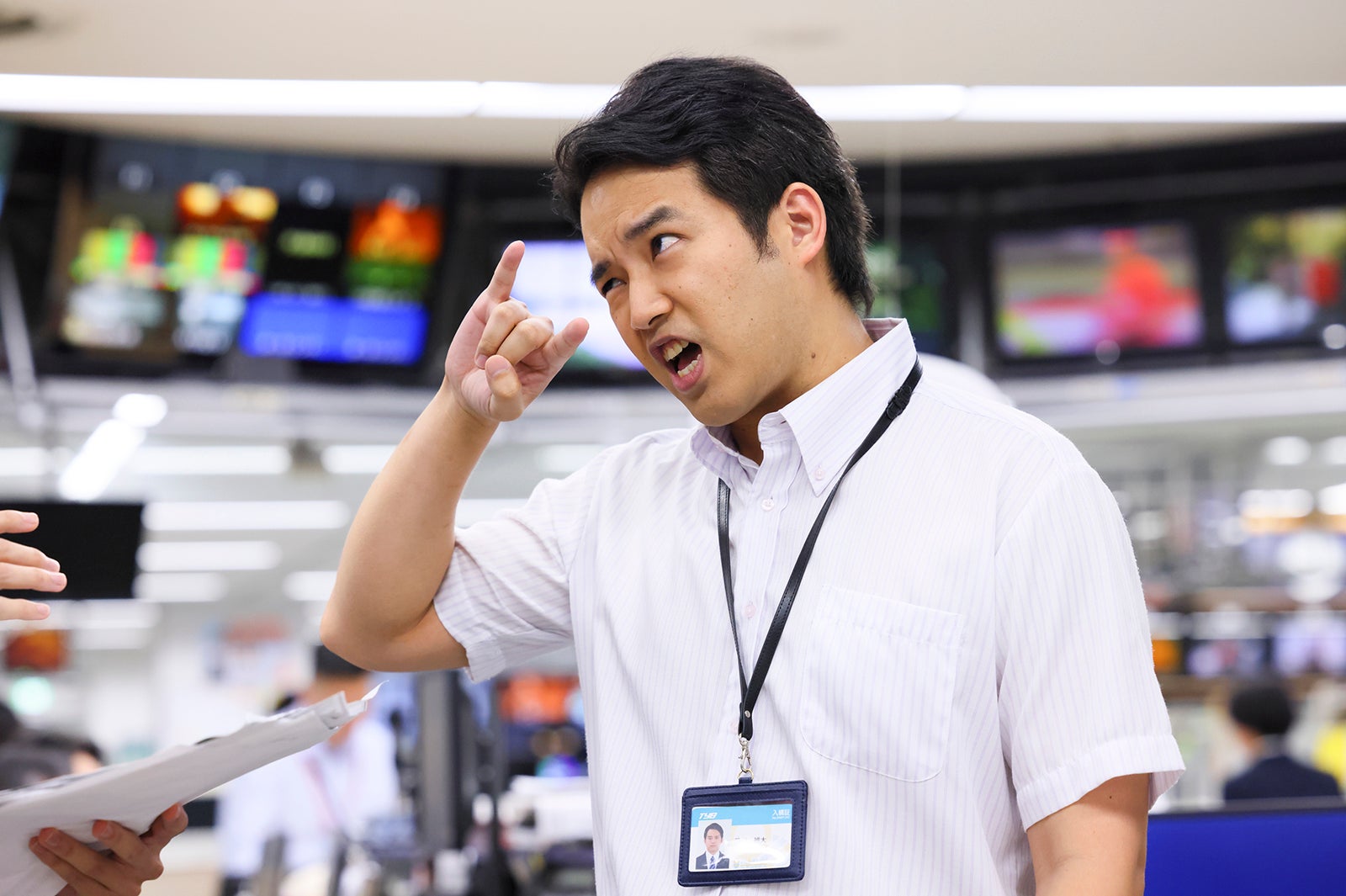 三浦貴大「エルピス―希望、あるいは災い―」第1話より（C）カンテレ