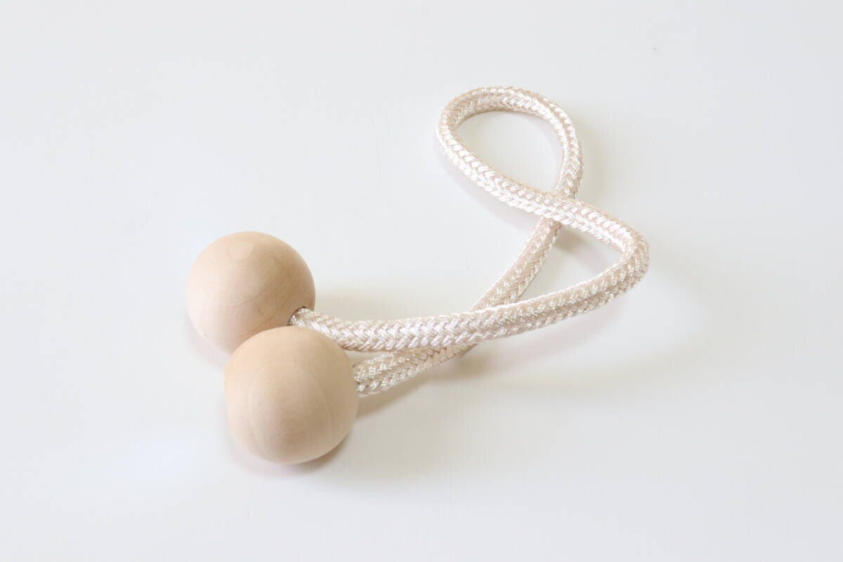 カーテンタッセル（マグネット、ウッドボール）