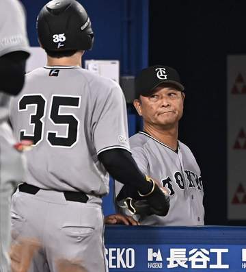 巨人 藤浪晋太郎を攻略した初回のダブルスチール「うまくハマってくれた」橋上監督代行が明かした秘策「しっかり準備してくれた」