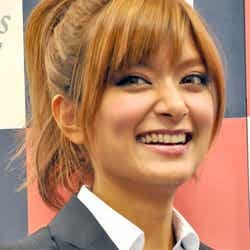 ローラ