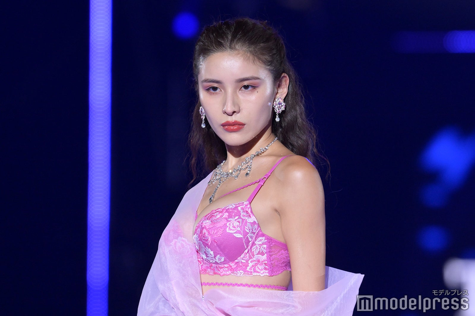 （C）モデルプレス