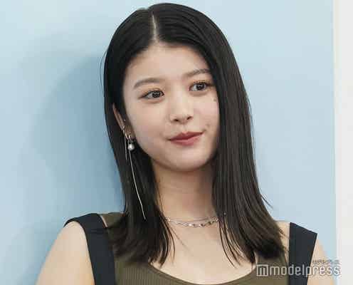 馬場ふみか、美バストのぞくランジェリー姿に反響「セクシー」「完璧ボディ」