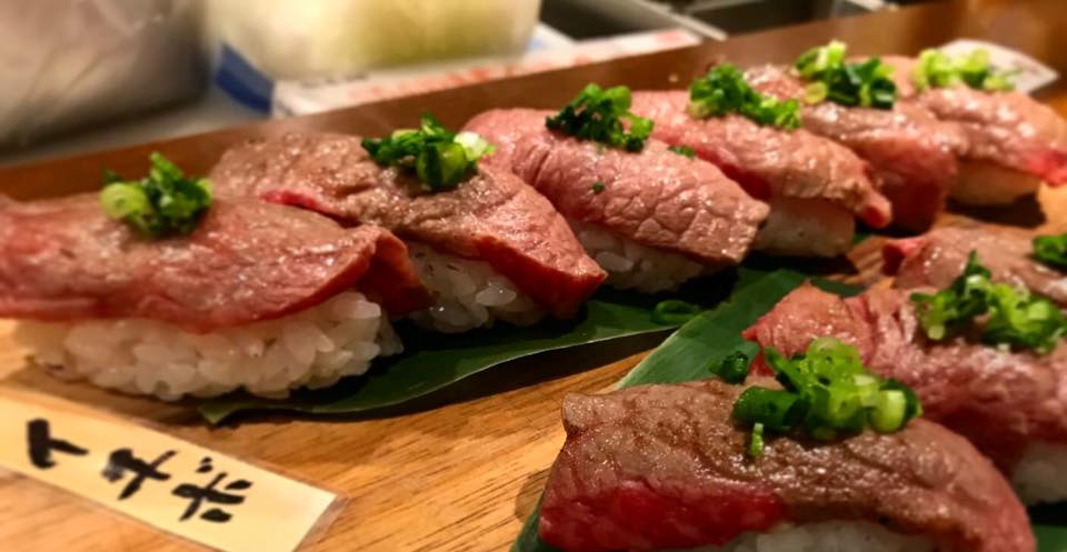 肉寿司／画像提供：焼肉ホルモン 青一