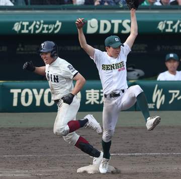 大阪桐蔭が4年ぶり決勝進出！智弁学園との近畿決戦へ 専大松戸を1点差で振り切る