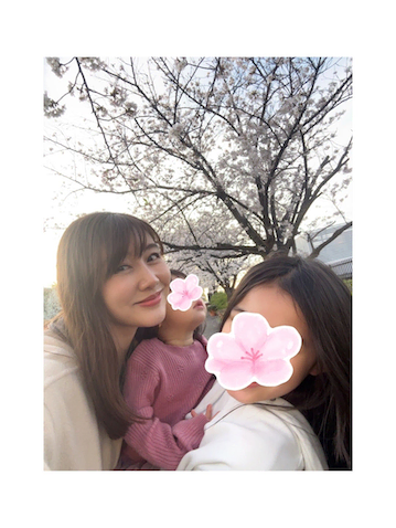 安めぐみ、長女が6年生に「早いー!!!」桜ショットとともに母としての思いを明かす