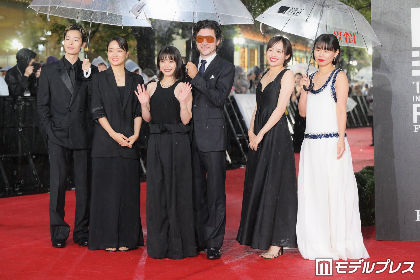 塩野瑛久、深川麻衣、岸井ゆきの、浅野忠信、森田望智、岨手由貴子（C）モデルプレス