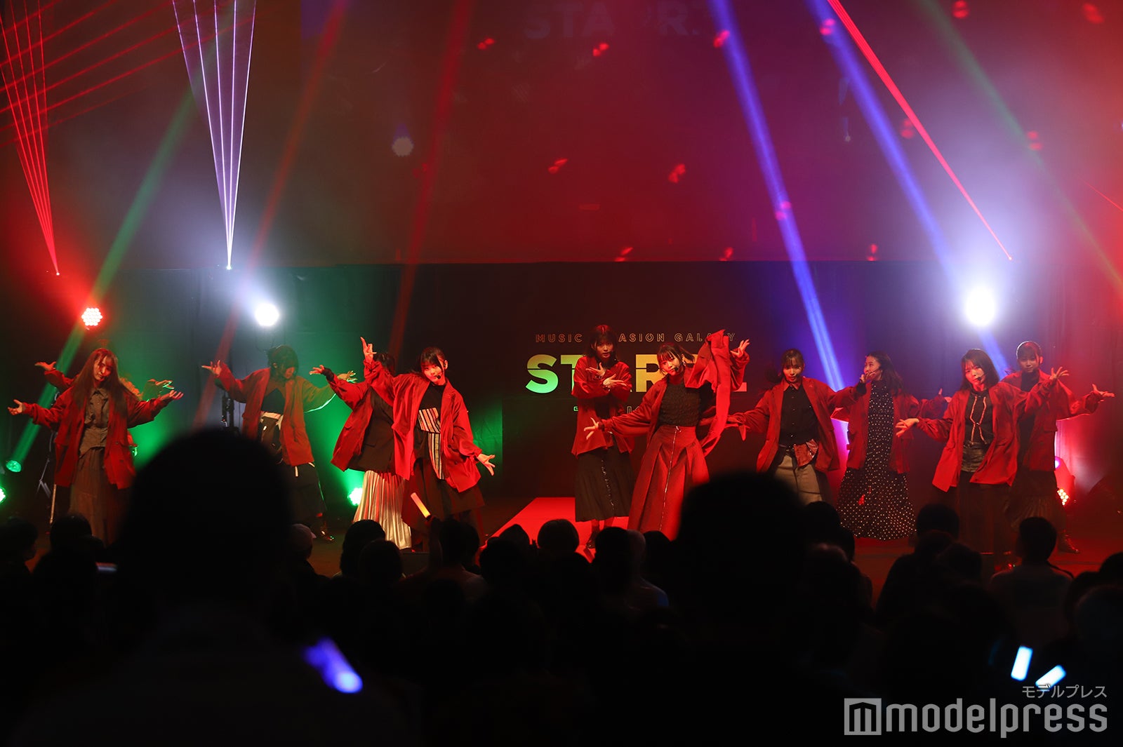 WHITE SCORPION（C）モデルプレス