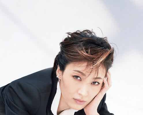 元宝塚男役トップスター・望海風斗のリアルな“今” かっこいい&はしゃぐ姿のギャップにキュン