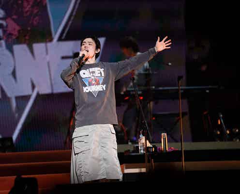 菅田将暉、初の武道館ライブで3年ぶりツアー終幕「夢見心地です」サプライズゲストも登場<セットリスト>