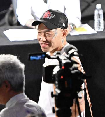 「7回懲役・・・これもう」瓜田純士が絶句 “オヤジ版BD”に50歳衝撃人物登場で騒然「2カ月前に出所してきて」朝倉未来の「もう更生したんですか？」の問いには