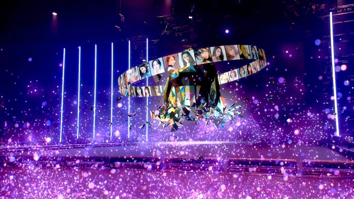 オープニングの模様(C)マイナビ 東京ガールズコレクション 2021 AUTUMN/WINTER