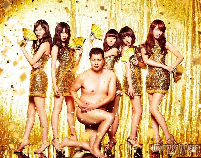 とにかく明るい安村と“ヌードコラボ”も話題に