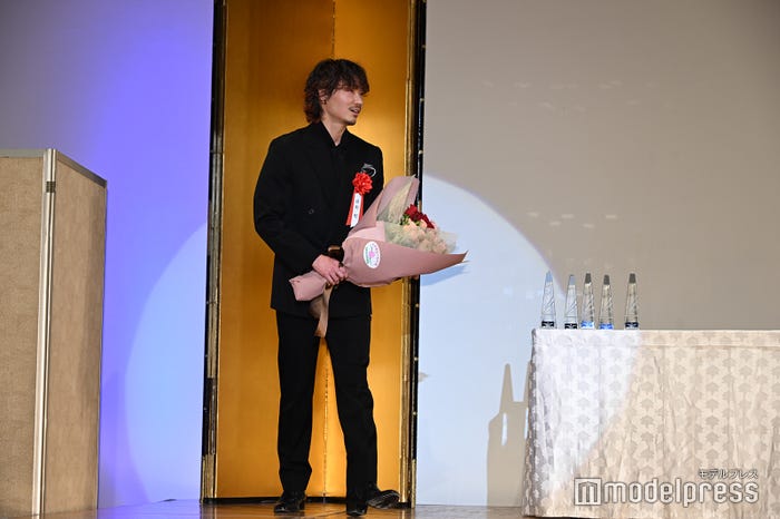 綾野剛(C)モデルプレス