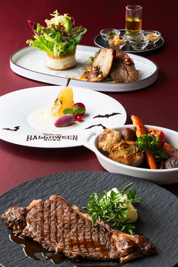 ディズニーアンバサダーホテル「エンパイア・グリル」“ディズニー・ハロウィーン”エンパイア・グリル・シグネチャーディナー(C)Disney