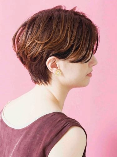 前髪なしのベリーショートが色っぽい 周囲と差がつく人気の大人スタイルを紹介 モデルプレス 前髪なしのベリーショートが色っぽい 周囲と差がつく人気の大人スタイルを紹介 モデルプレス