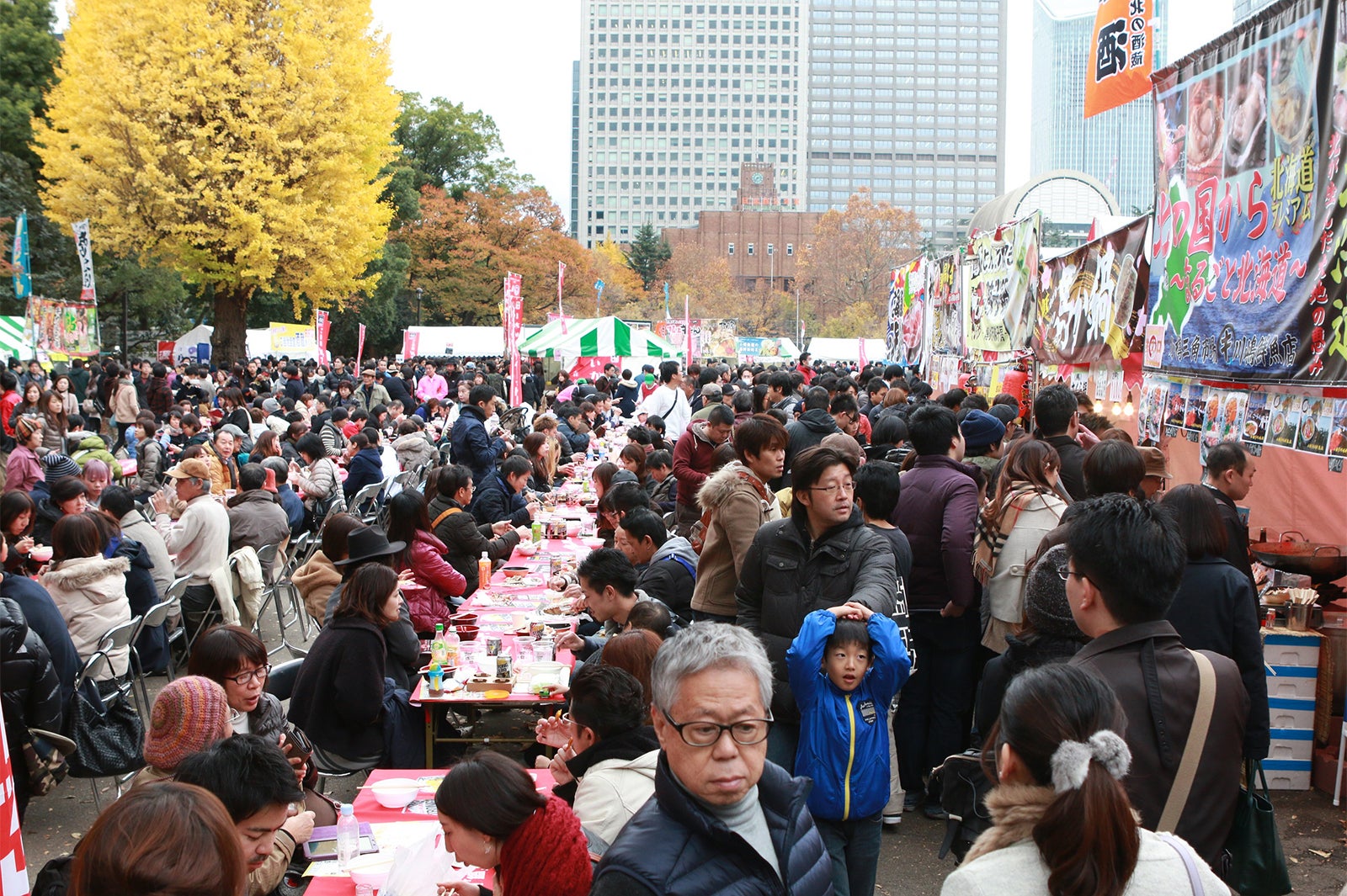 熱々ご当地鍋で美味しく暖まる！12万人来場の人気フードフェス開催／画像提供：ぴあ