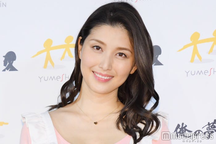 橋本マナミ(C)モデルプレス