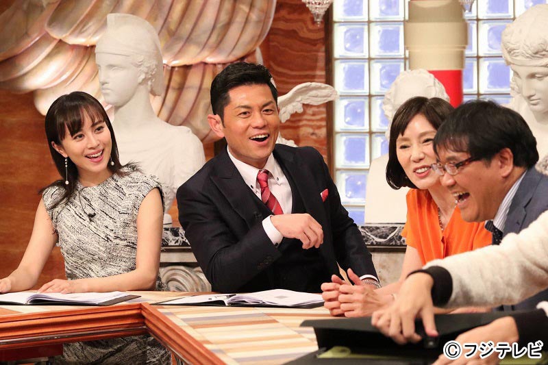 左から：比嘉愛未、的場浩司、秋野暢子、カンニング竹山／『実録！嘘と涙と男と女！波乱の人生頂上リサーチ』より