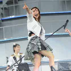 大島優子が卒業し、AKB48は次の世代へ進む（C）AKS