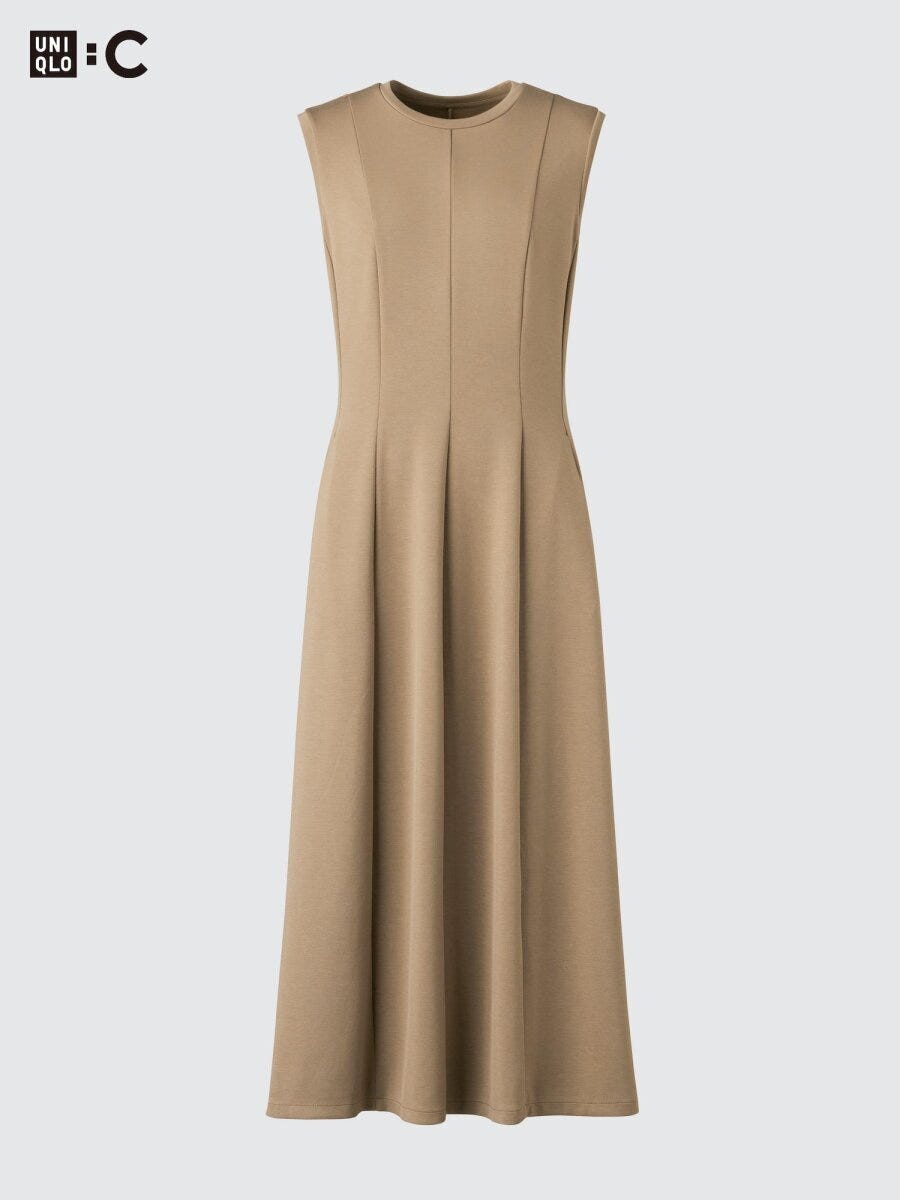 ユニクロのフィットアンドフレアワンピース