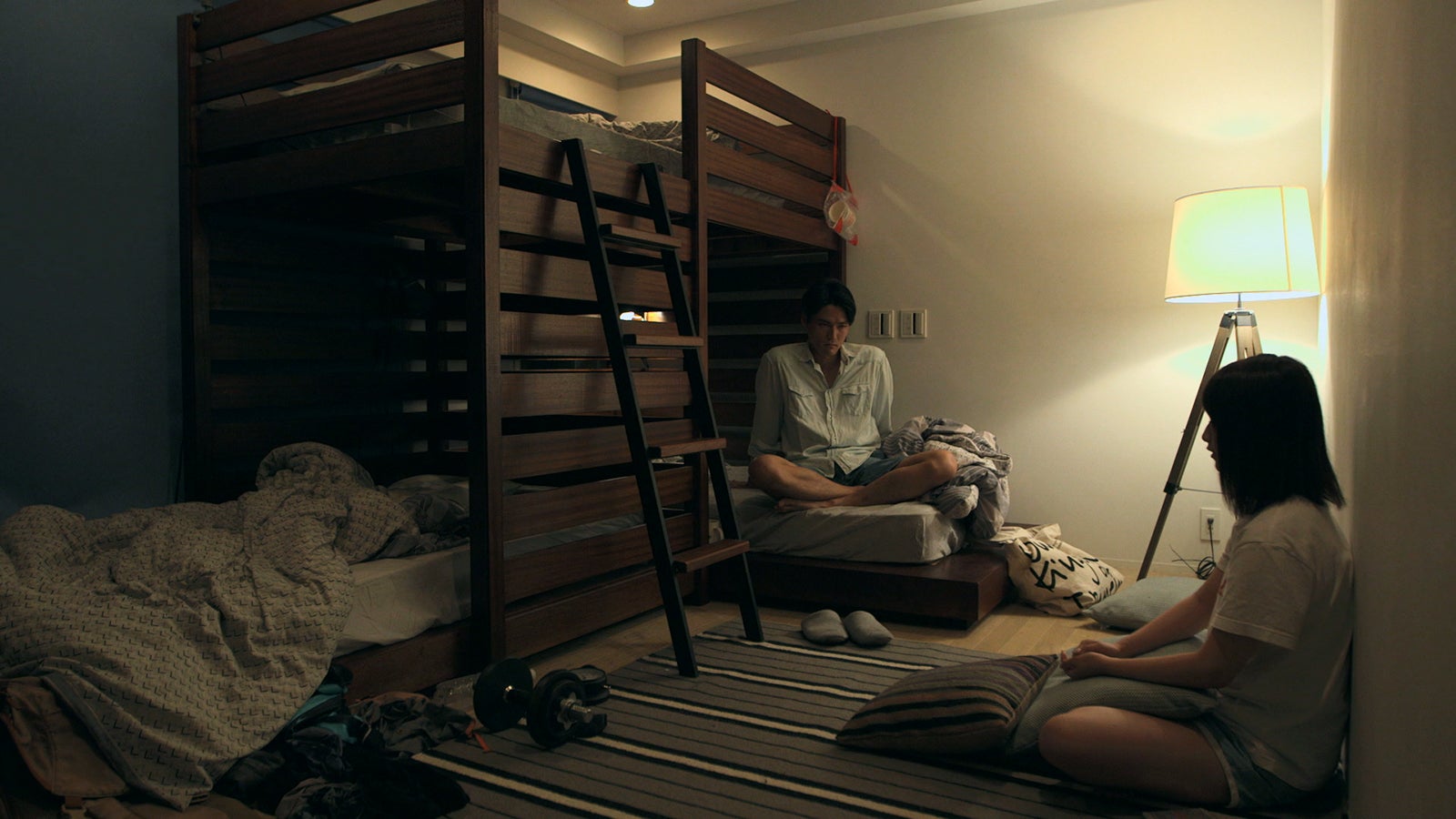 速人、理子『TERRACE HOUSE BOYS ＆ GIRLS IN THE CITY』44th WEEK（C）フジテレビ／イースト・エンタテインメント