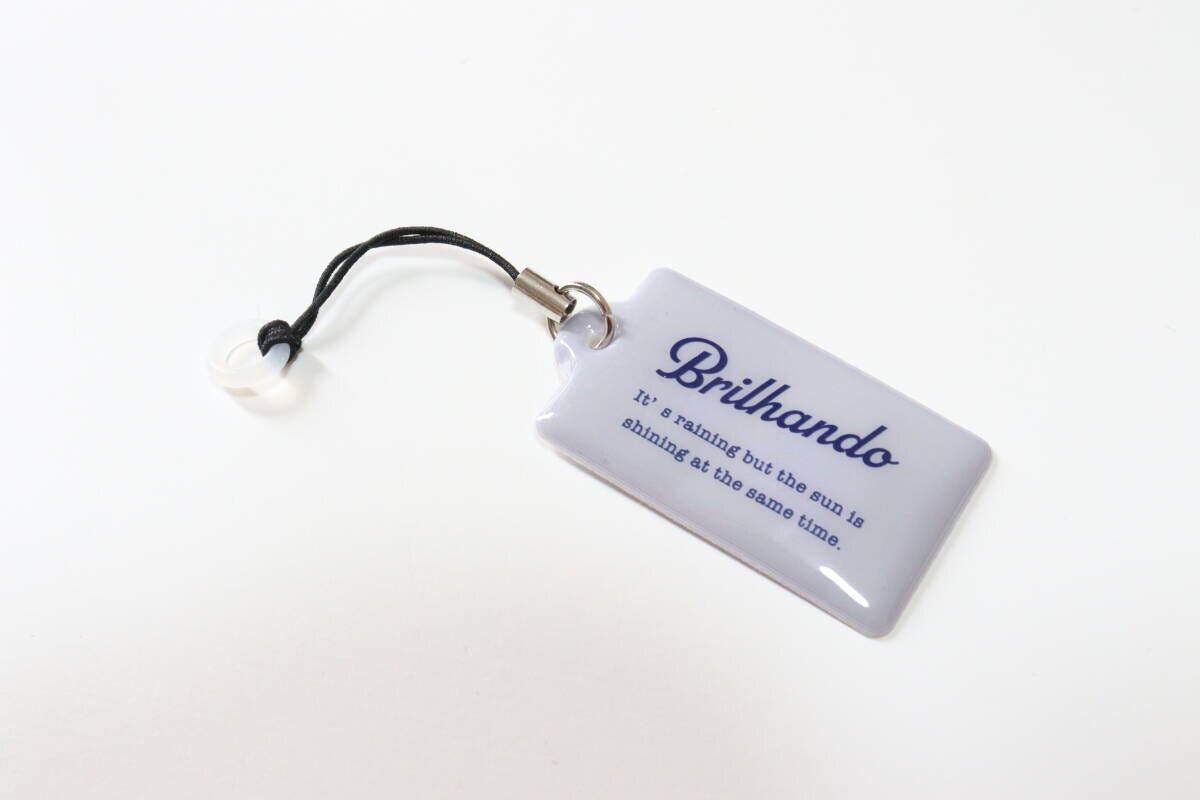 ダイソー かさ固定マグネット(スクエア型) ダイソーのかさ固定マグネット(スクエア型)のビジュアル