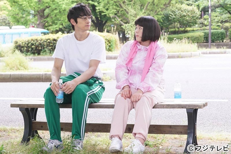 町田啓太とブルゾンちえみ（写真提供：フジテレビ）