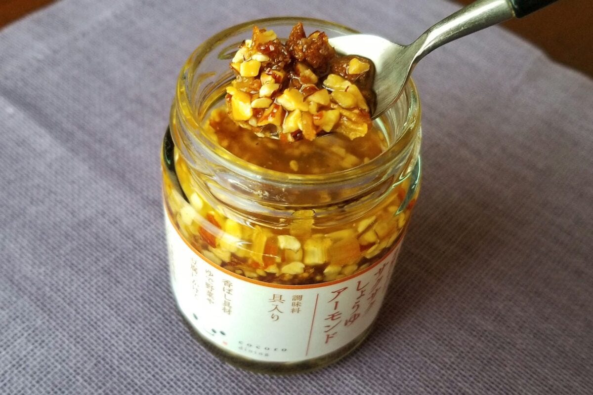 サクサクしょうゆアーモンド・中身