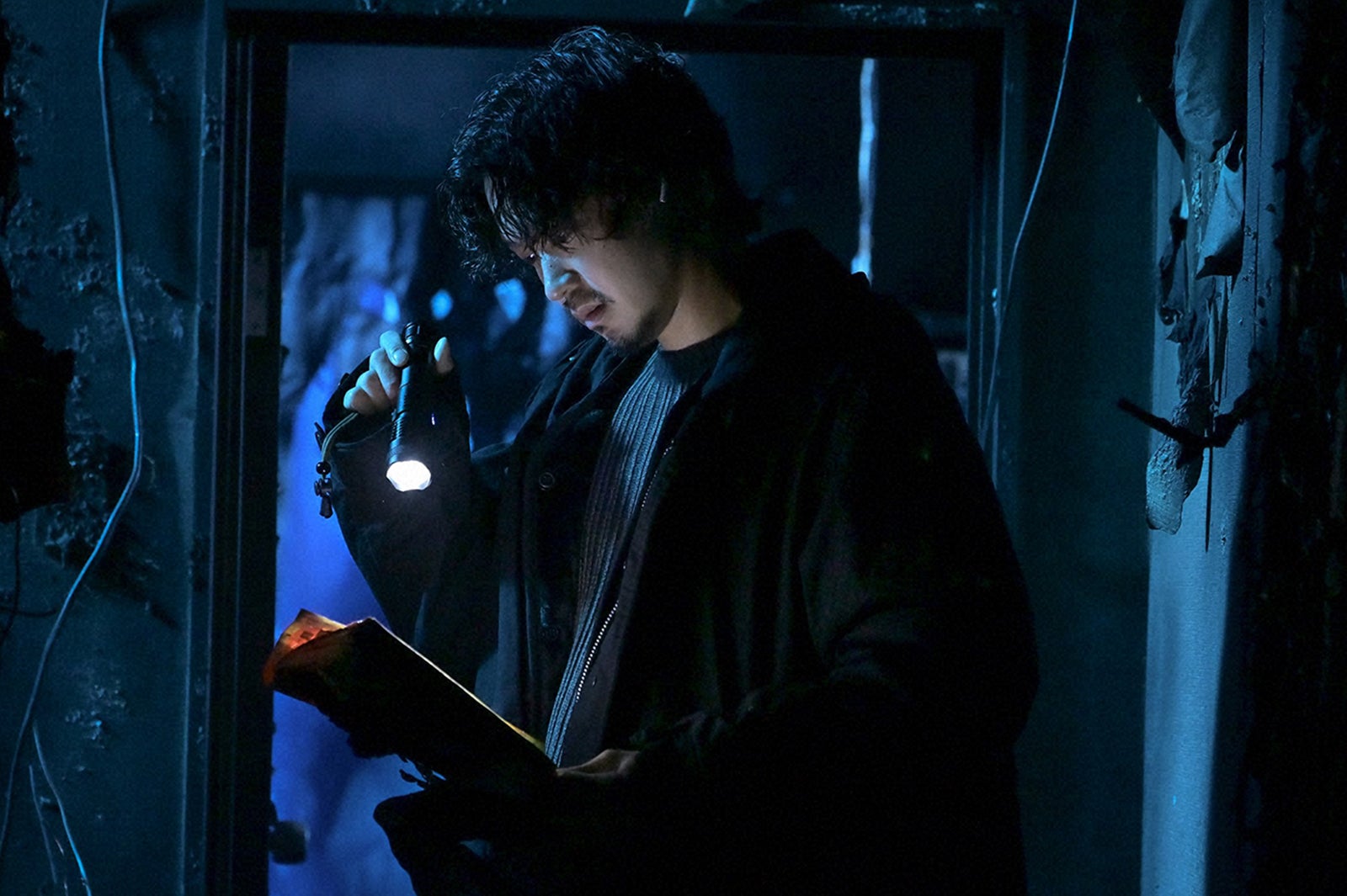 磯村勇斗「クジャクのダンス、誰が見た？」第1話（C）TBS