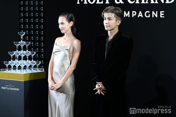 水原希子、 岩田剛典(C)モデルプレス