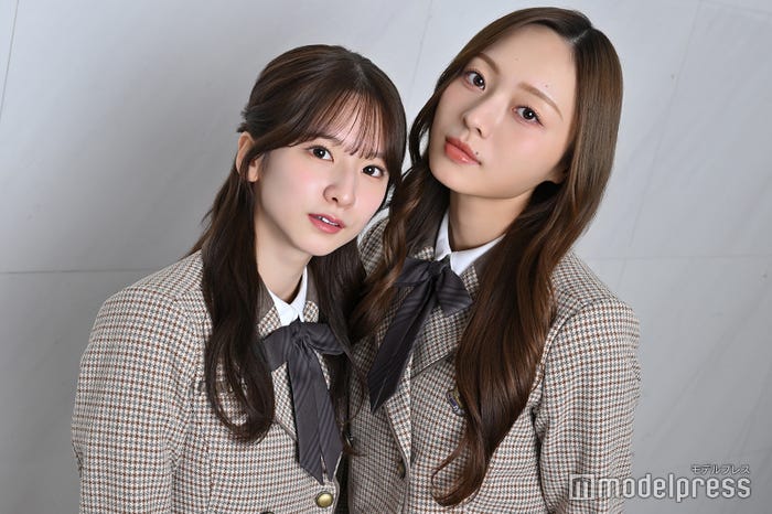 菅原咲月、梅澤美波(C)モデルプレス