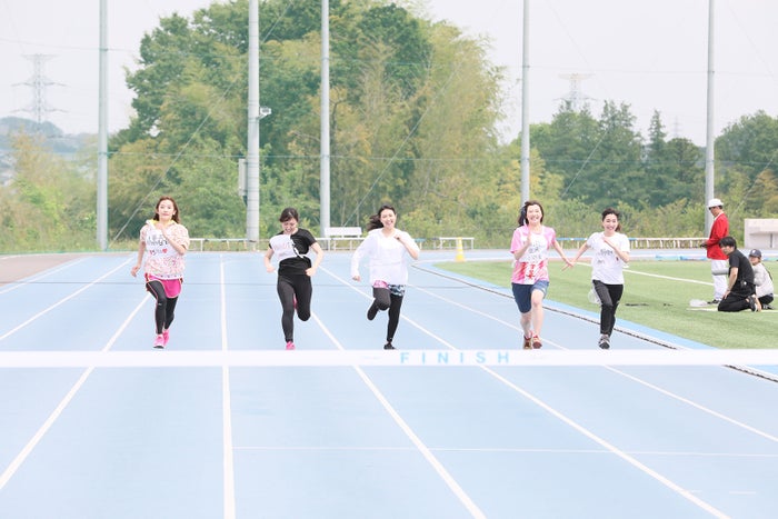 ロンドンハーツ「～もう一度花咲かせたい！～元AKB48だらけの非公認運動会」写真提供：テレビ朝日
