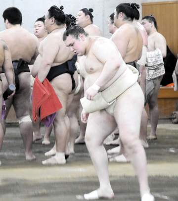 綱とり一転かど番の安青錦「調子を上げていくしかない」左足小指骨折の影響消えず【大相撲】