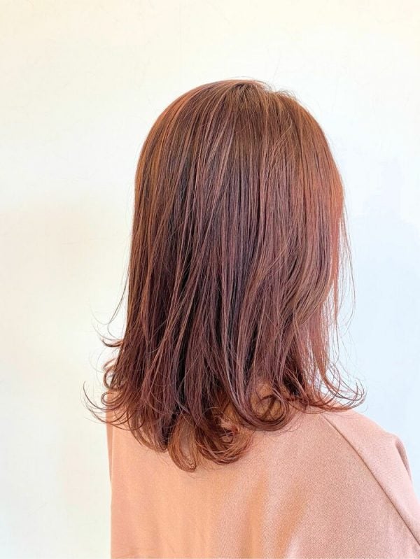 大人のピンクアッシュヘアカラー15選 おすすめしたい色落ちも可愛いトレンドの髪色 モデルプレス