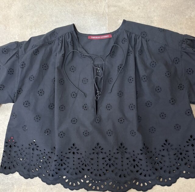 ユニクロ　コットンエンブロイダリーブラウス／5分袖　BLACK